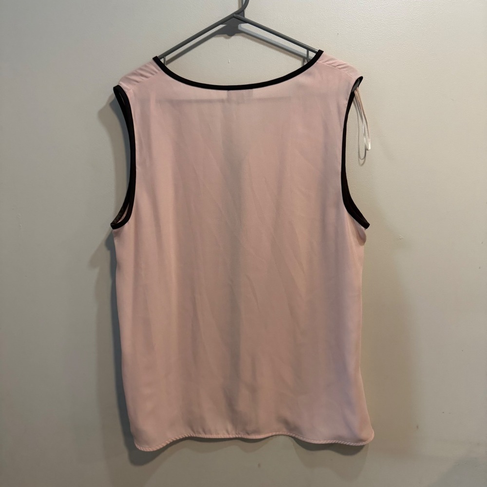 Vince Camuto Womens Blush Pink Sleeveless Split Neck Blouse Black Trim Size L - Picture 6 of 7